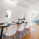 Schloss-apartment Koselig דירה