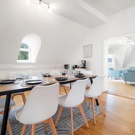 Schloss-apartment Koselig Apartamento